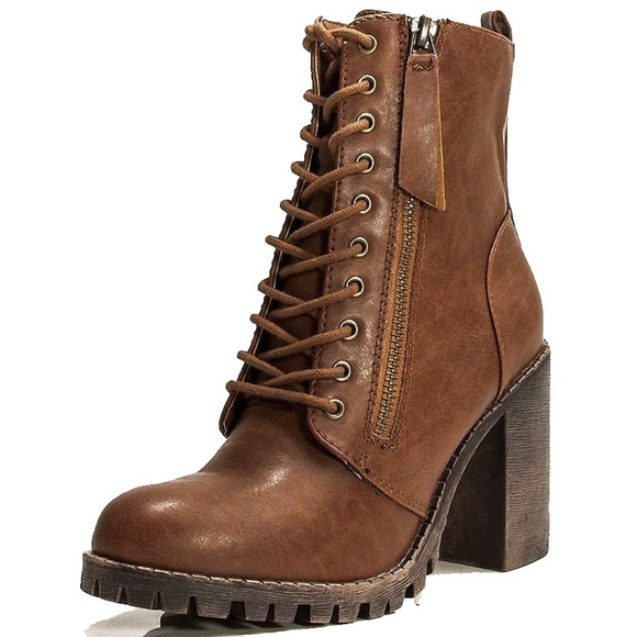 Tan Combat Lace Up Platform Lug Sole Booties Boots - Picture 2 of 3